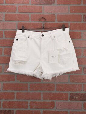 🆕 KanCan White Distressed Shorts - Size 7/27
